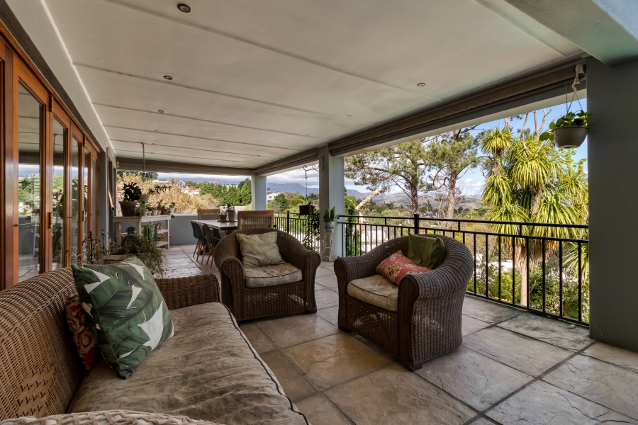 5 Bedroom Property for Sale in Fairview Heights Western Cape